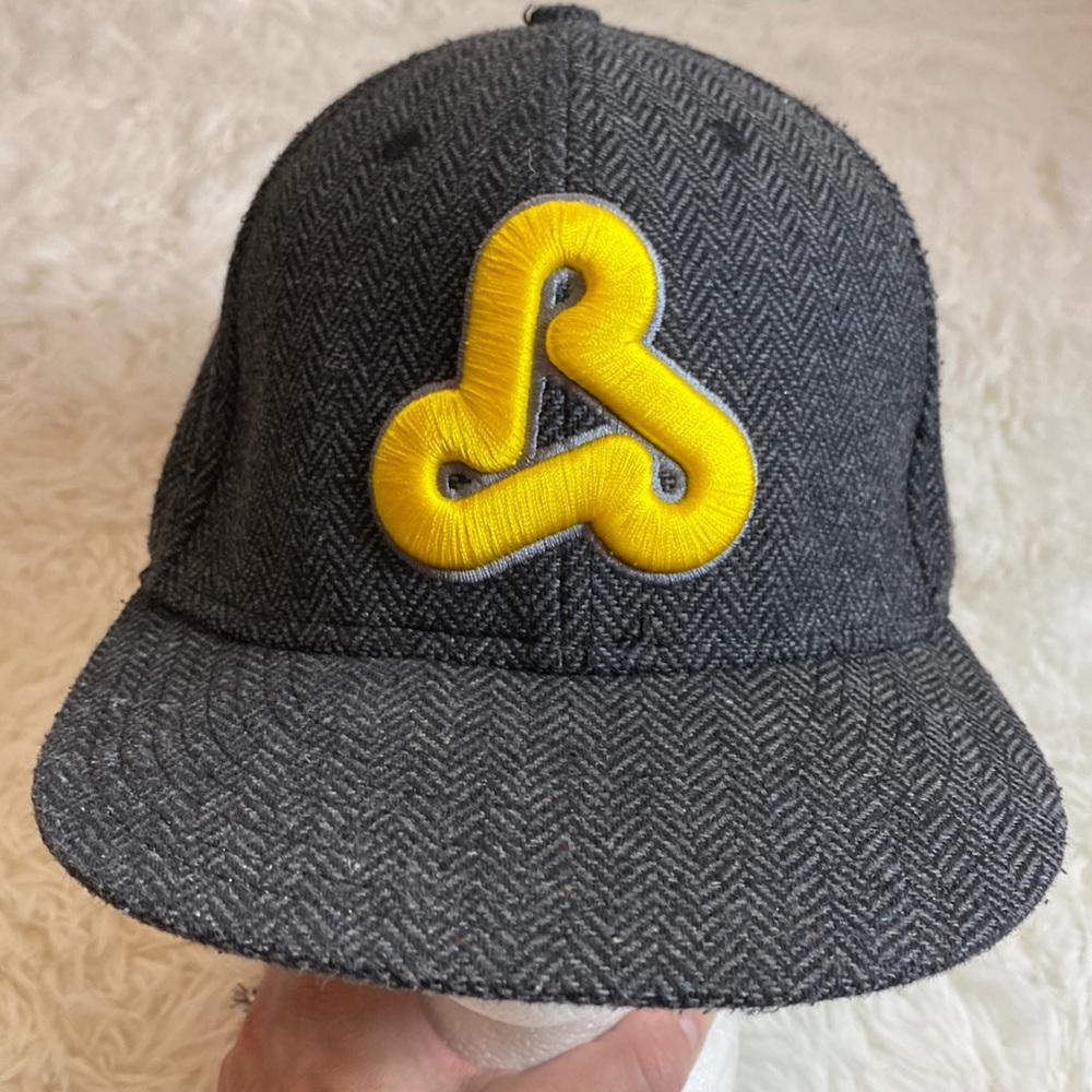 Rehab- Grey Tweed Snapback Hat Flat Fitty Baseball Hat